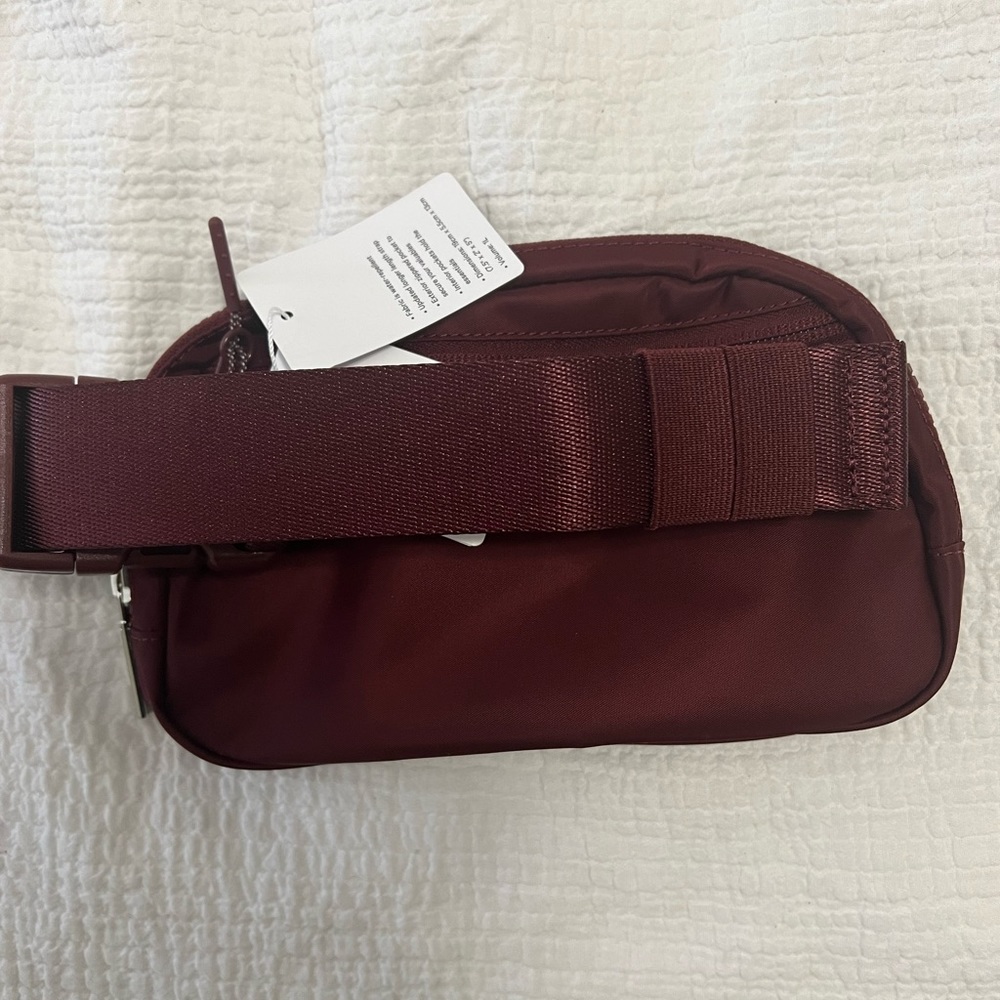 Lululemon Belt bag - Picture 5 of 8